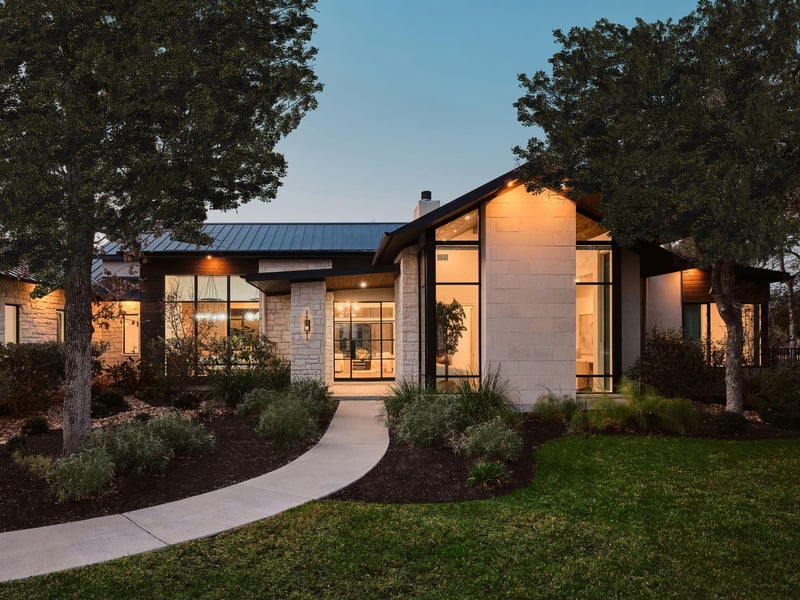 Virtual tour of 183 Tiffanie WAY