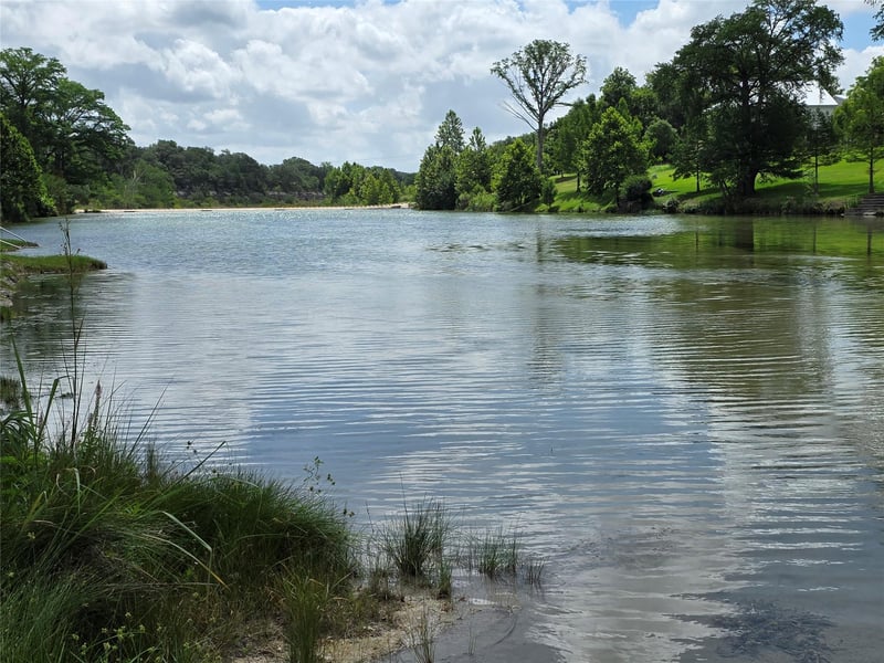 Virtual tour of 1834 Flite Acres RD