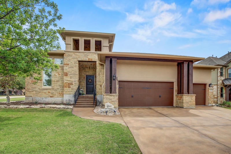 Virtual tour of 1841 Harvest Dance DR