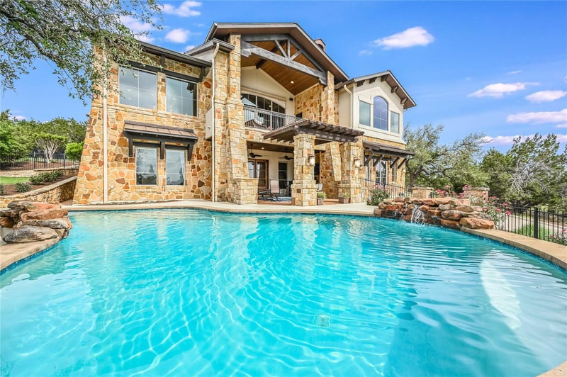 Virtual tour of 18432 Flagler DR