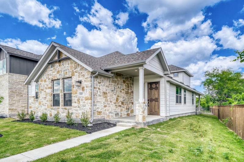 Virtual tour of 185 International ST