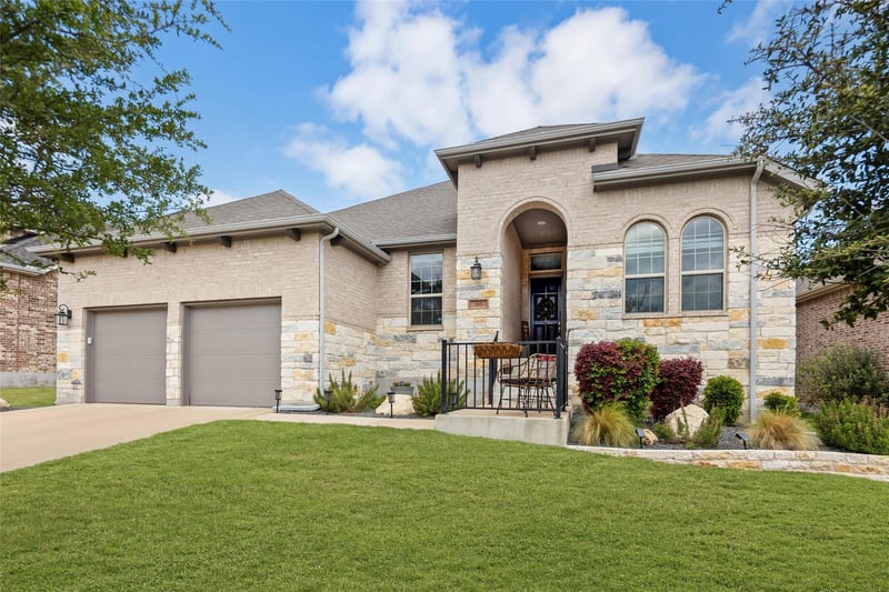 Virtual tour of 185 Medina Hills CT
