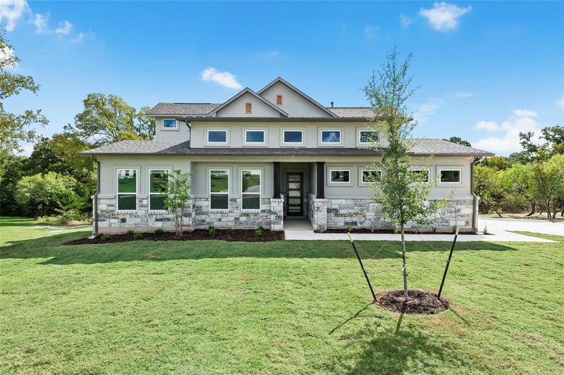 Virtual tour of 185 Pecos ST