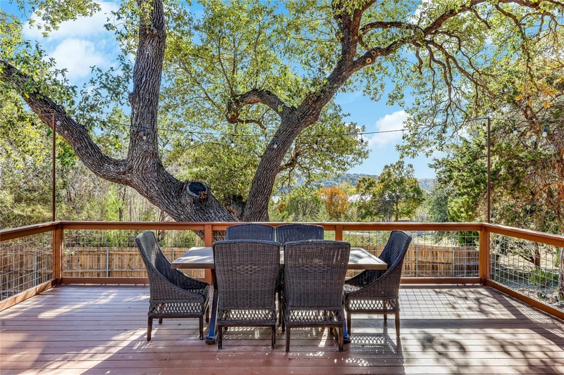 Virtual tour of 18501  Lakehead Cir