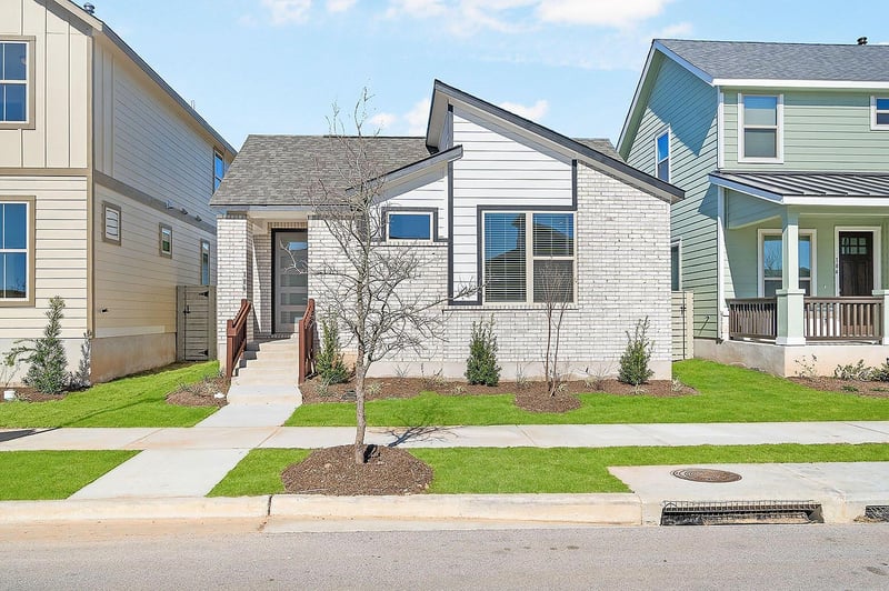 Virtual tour of 186 Weaver Ln