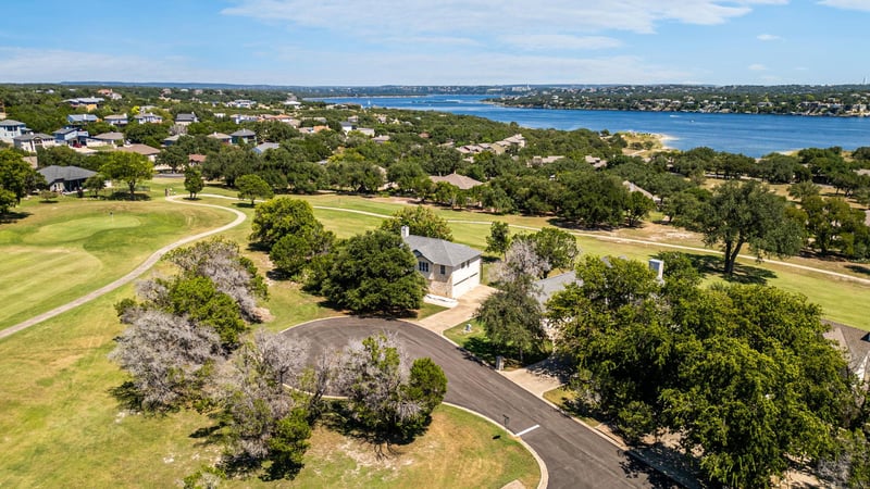 Virtual tour of 18682 Champions Cir