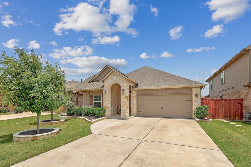 Virtual tour of 187 Salt Fork DR