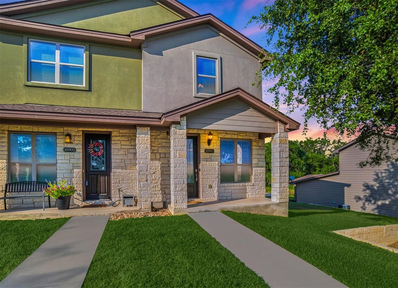 Virtual tour of 18900 Nicklaus Dr
