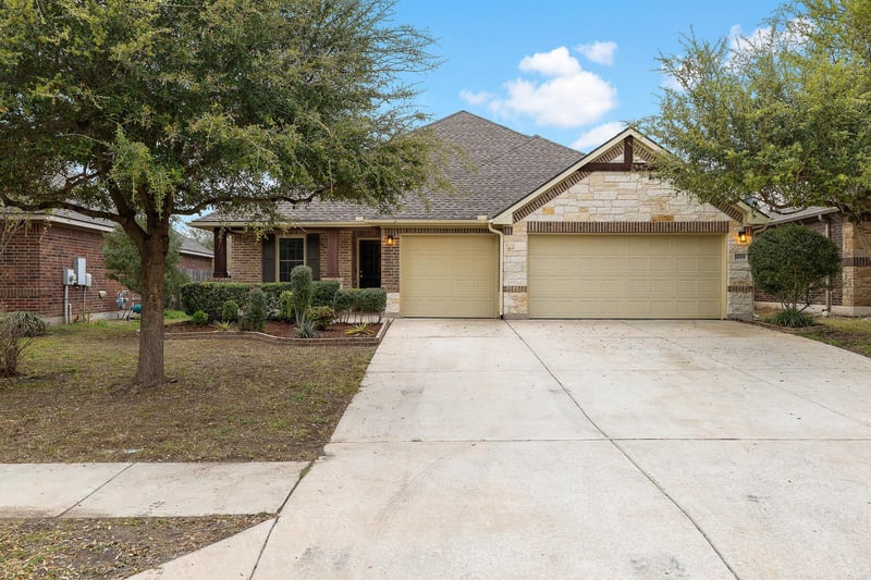 Virtual tour of 18905 Shallow Pond TRL