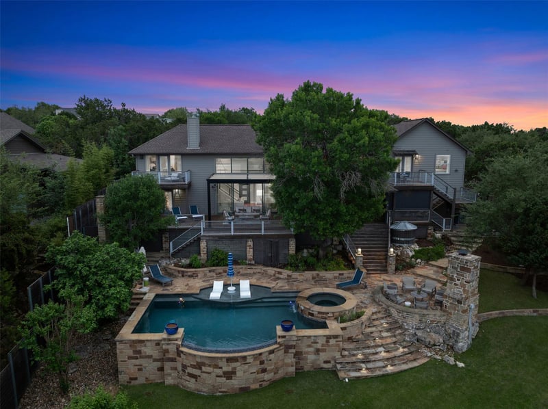 Virtual tour of 18944 Peckham DR