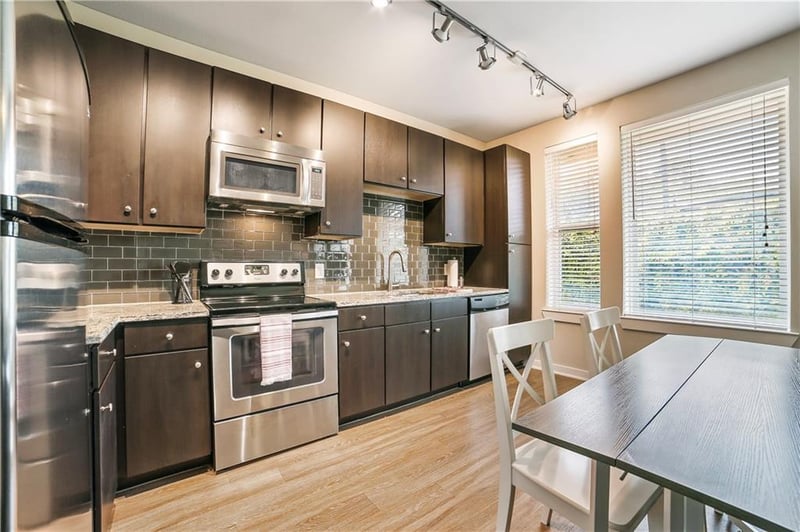 Virtual tour of 1900 Barton Springs RD Unit #1003