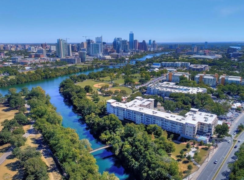 Virtual tour of 1900 Barton Springs RD Unit #3031