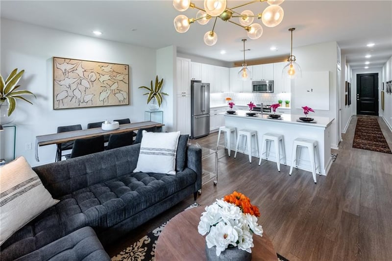 Virtual tour of 1900 Barton Springs RD Unit #4008