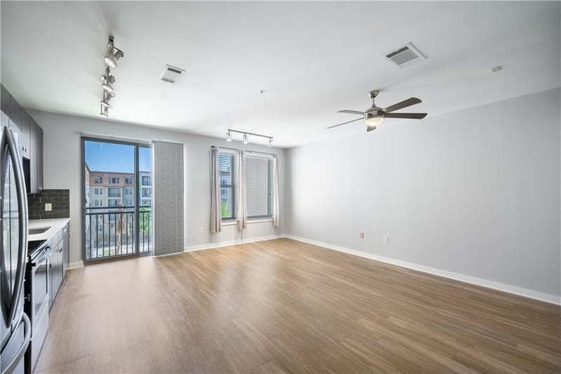 Virtual tour of 1900 Barton Springs RD Unit #4011