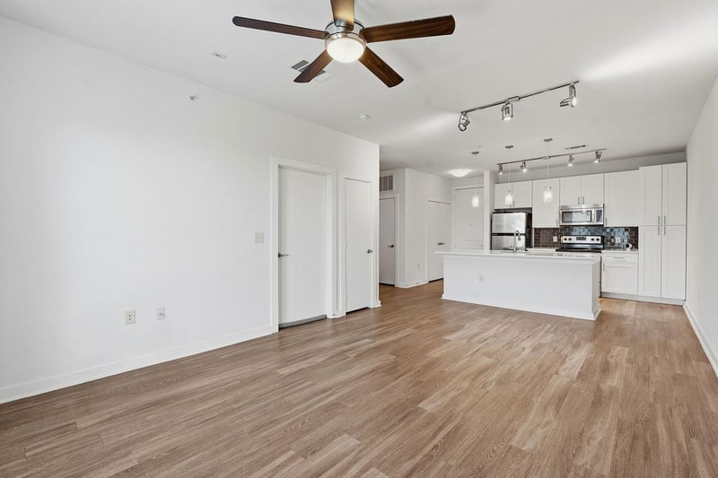 Virtual tour of 1900 Barton Springs RD Unit #4016