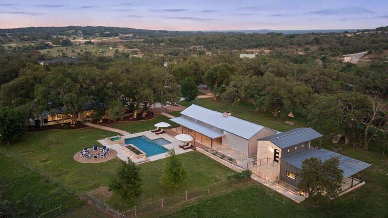 Virtual tour of 1900 Pursley RD
