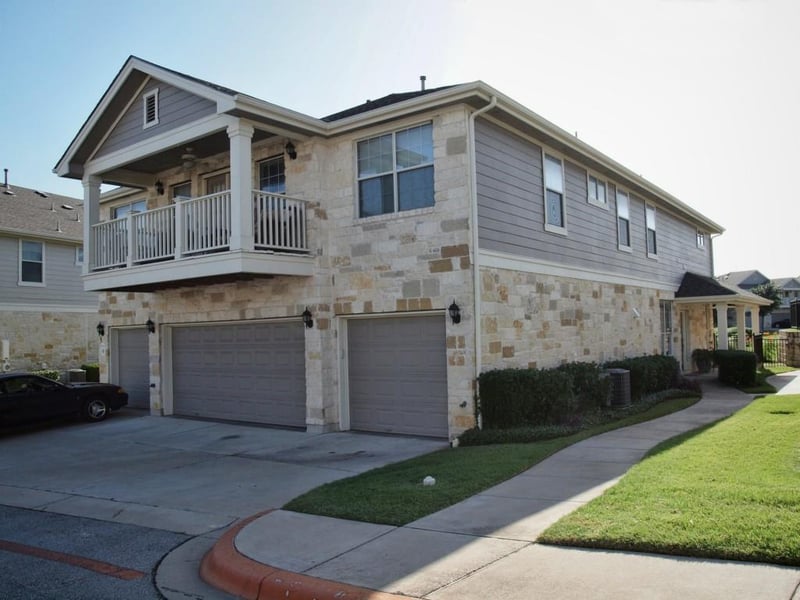 Virtual tour of 1900 Scofield Ridge Pkwy Unit #902