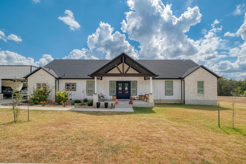 Virtual tour of 1901 E State Highway 21 None Unit #B