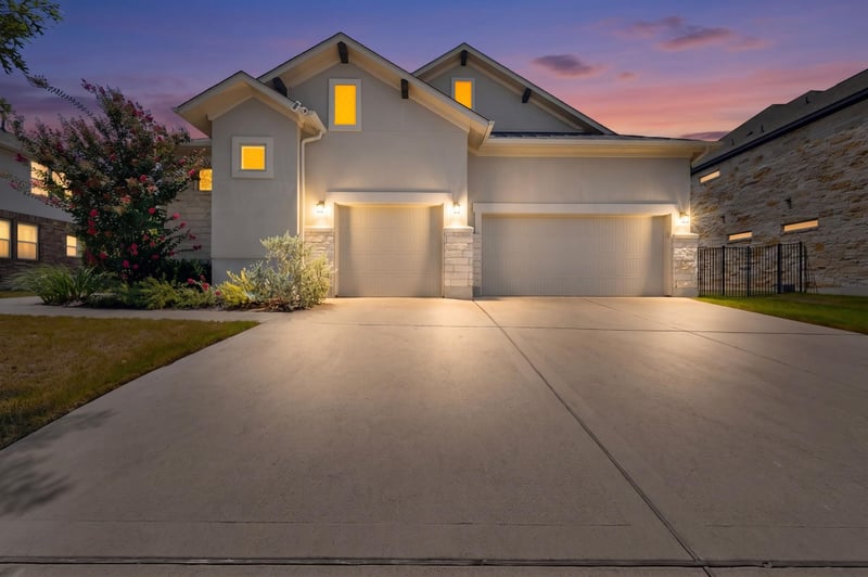 Virtual tour of 1902 Floresta DR
