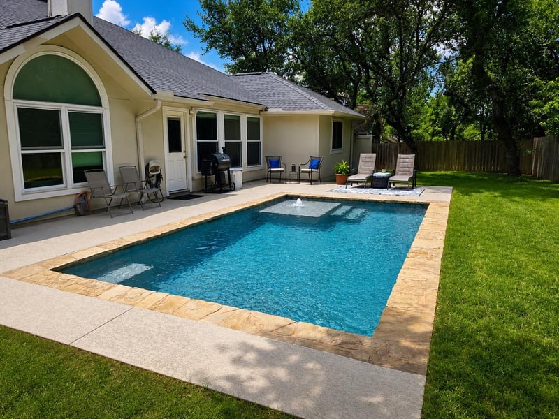 Virtual tour of 1902 Overland DR