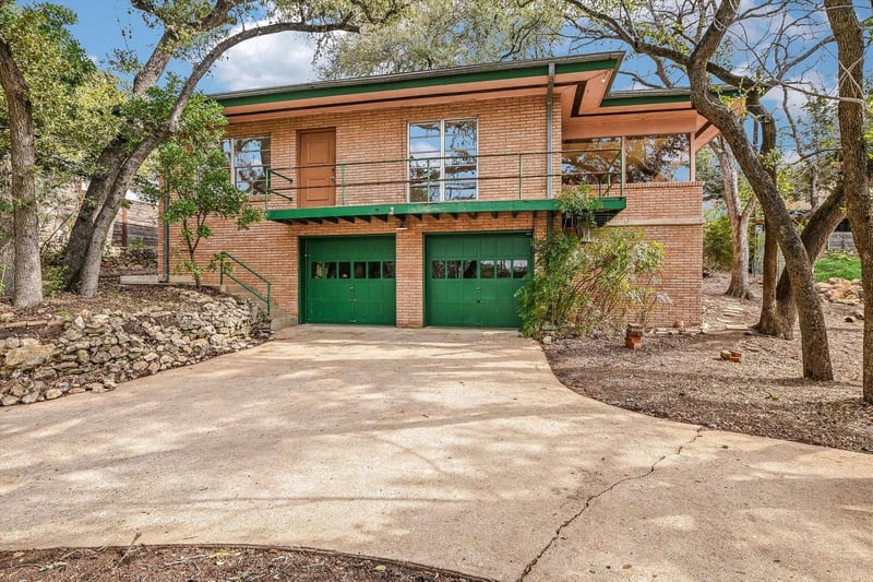 Virtual tour of 1903 Airole WAY