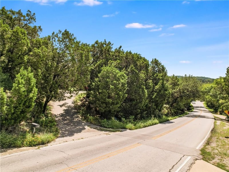 Virtual tour of 1903 Toro Canyon RD