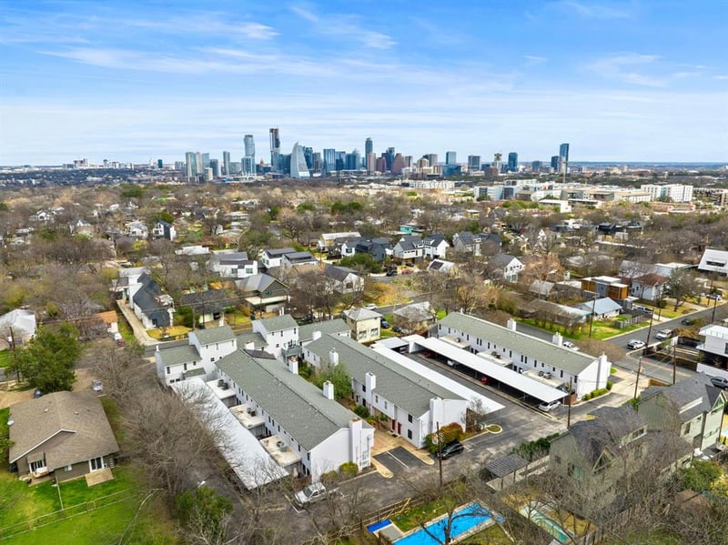 Virtual tour of 1904 Goodrich Ave Unit #14