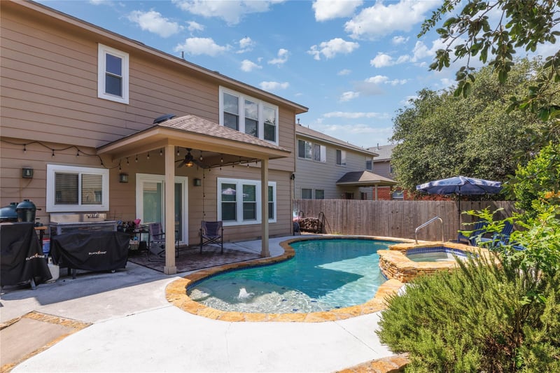 Virtual tour of 1905 Wheaton TRL