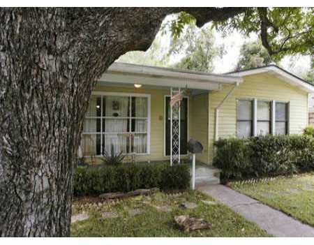 Virtual tour of 1908 Anita Dr