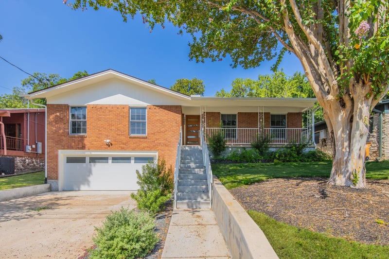 Virtual tour of 1908 Maple Ave