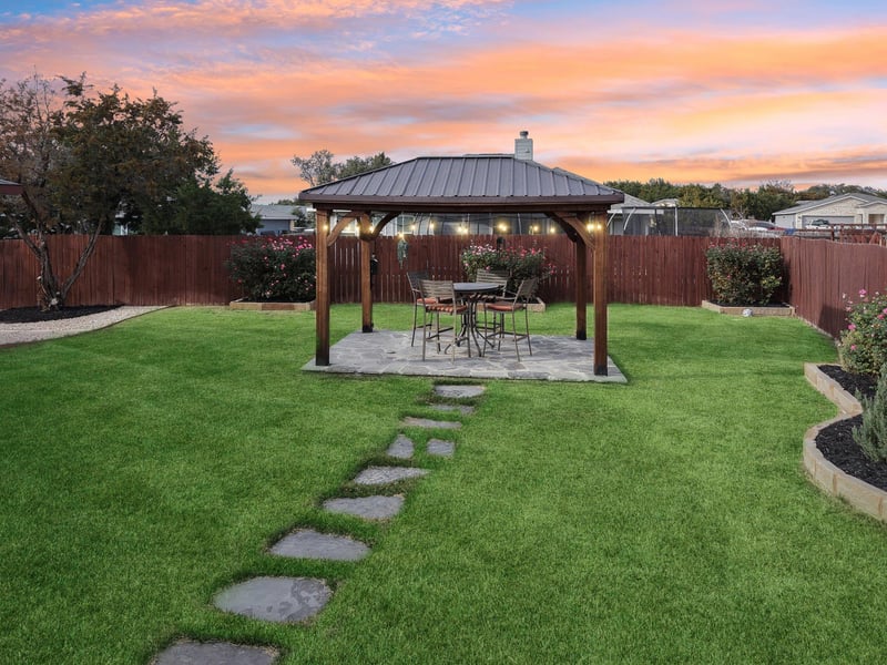 Virtual tour of 1909 Omaha DR