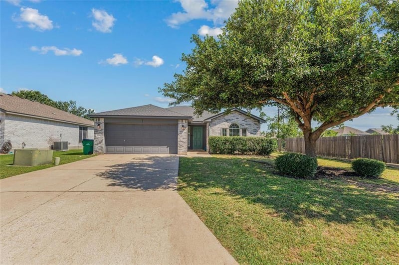 Virtual tour of 1910 Oaklawn DR