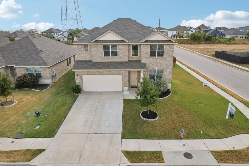 Virtual tour of 19101 Scoria Dr