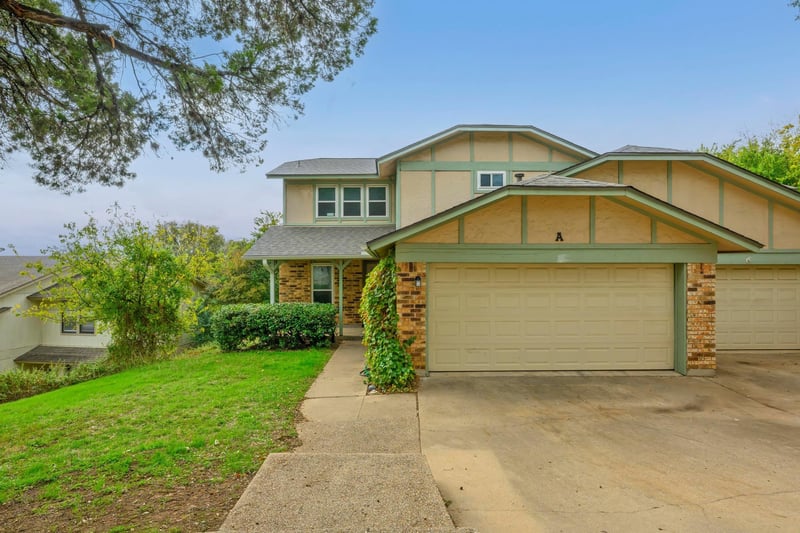 Virtual tour of 1928 Holly Hill DR Unit #A