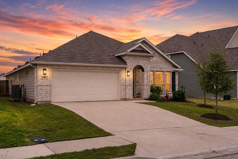 Virtual tour of 19412 Forman DR