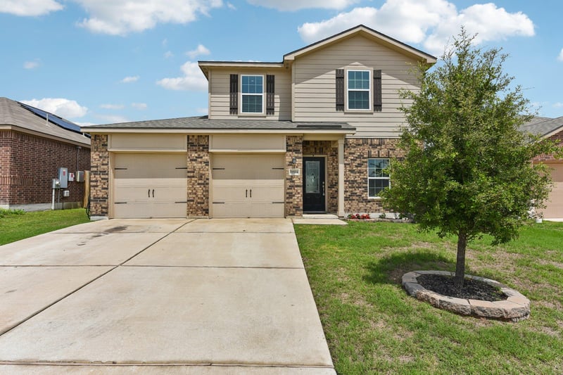 Virtual tour of 19504 Andrew Jackson ST