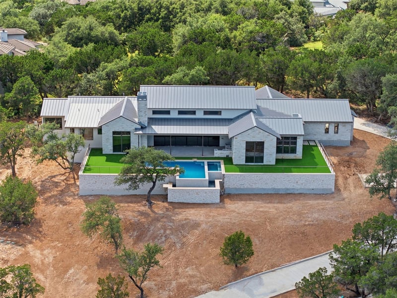 Virtual tour of 19559 Sandcastle DR