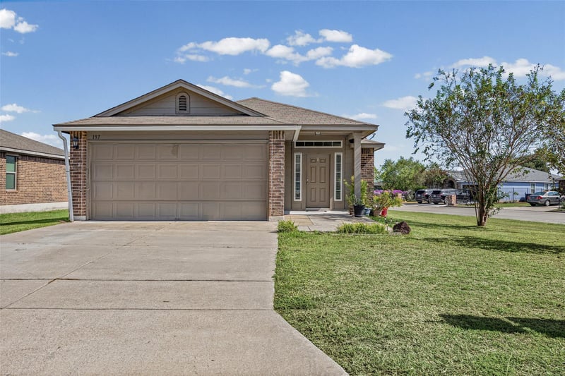Virtual tour of 197 Talon Dr