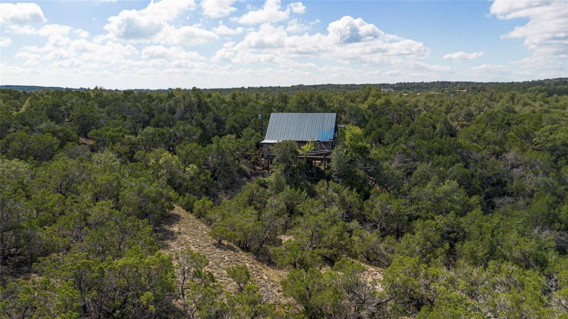 Virtual tour of 1970 Martin Rd