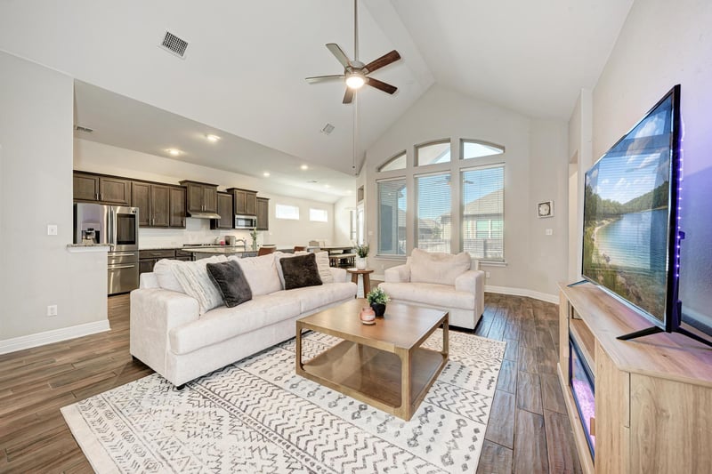 Virtual tour of 198 Rough Leaf DR