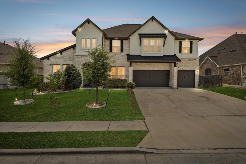 Virtual tour of 19808 Denison DR