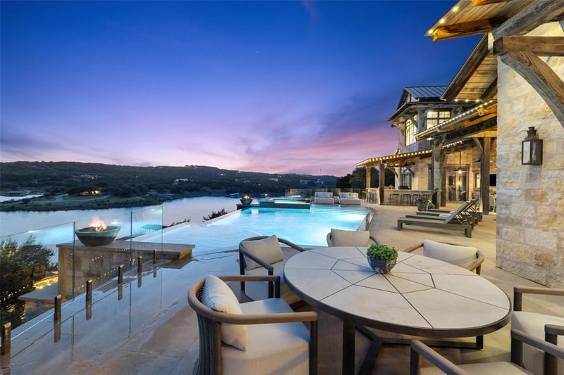 Virtual tour of 19813 Angel Bay Dr
