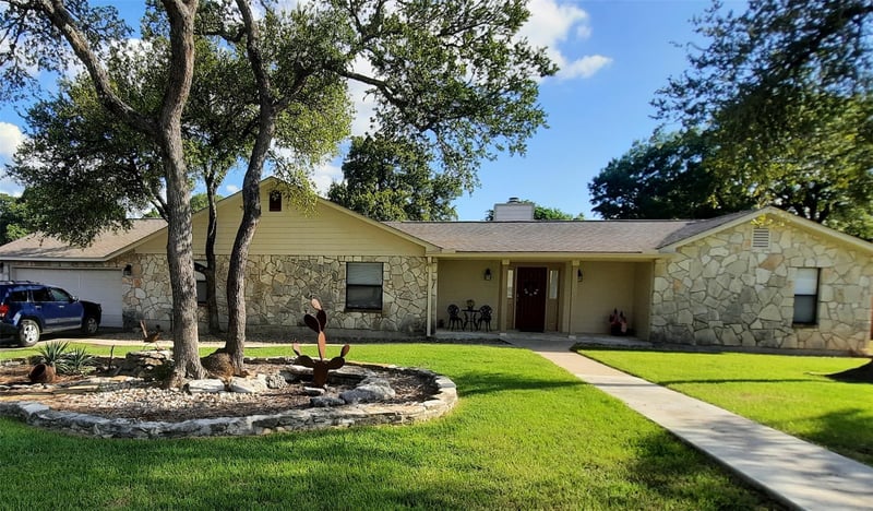 Virtual tour of 20 Saddle Rock RDG