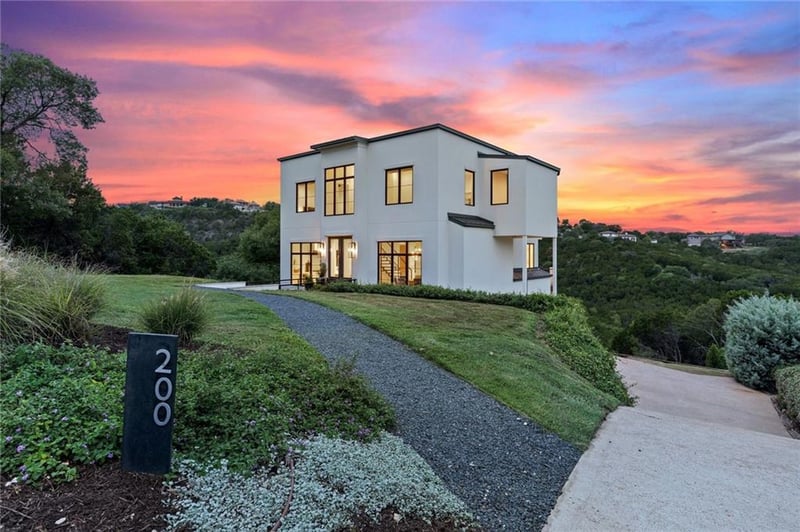 Virtual tour of 200 Billings LN
