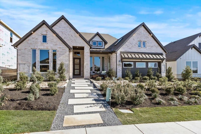 Virtual tour of 200 Firethorn CV