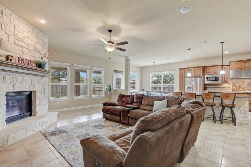 Virtual tour of 200 Navigator DR