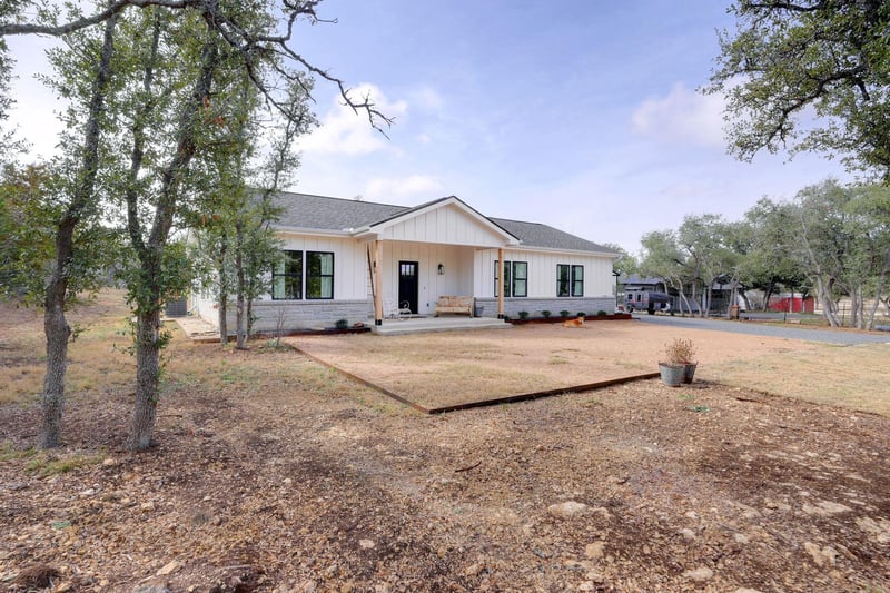 Virtual tour of 200 Rust Ranch Rd