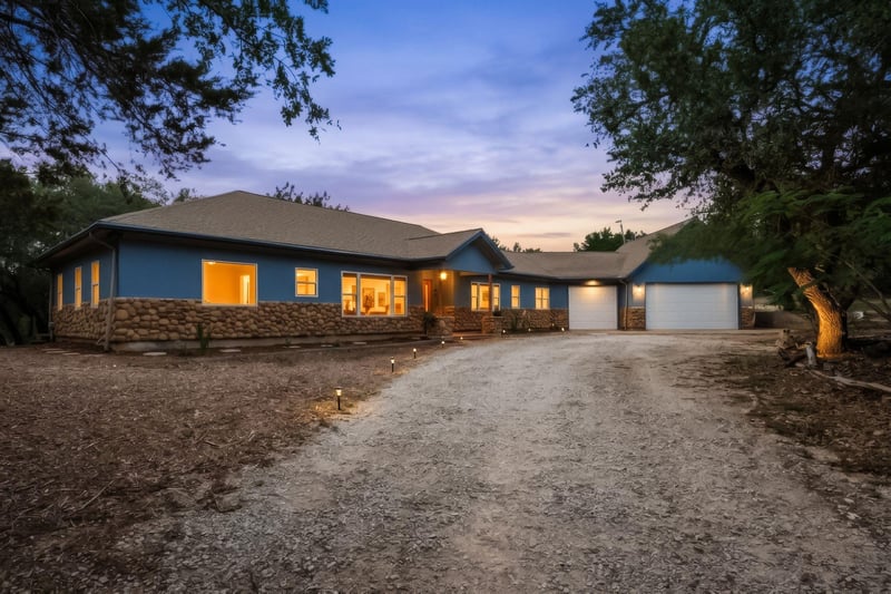 Virtual tour of 200 Vista West Ranch RD