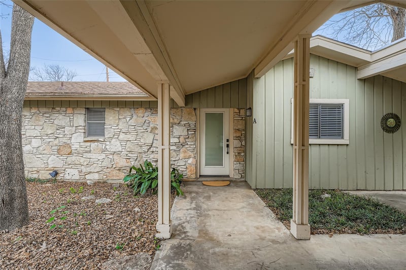 Virtual tour of 2000 Cody CT Unit #A