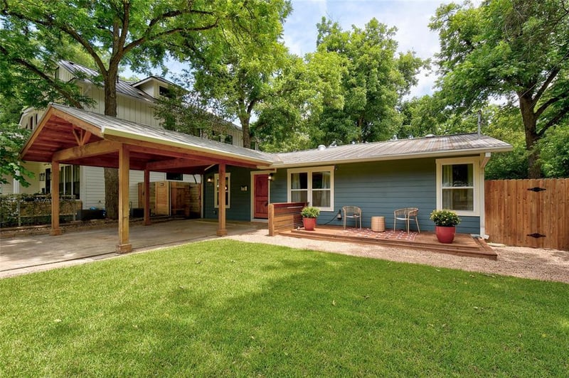 Virtual tour of 2002 Ford St